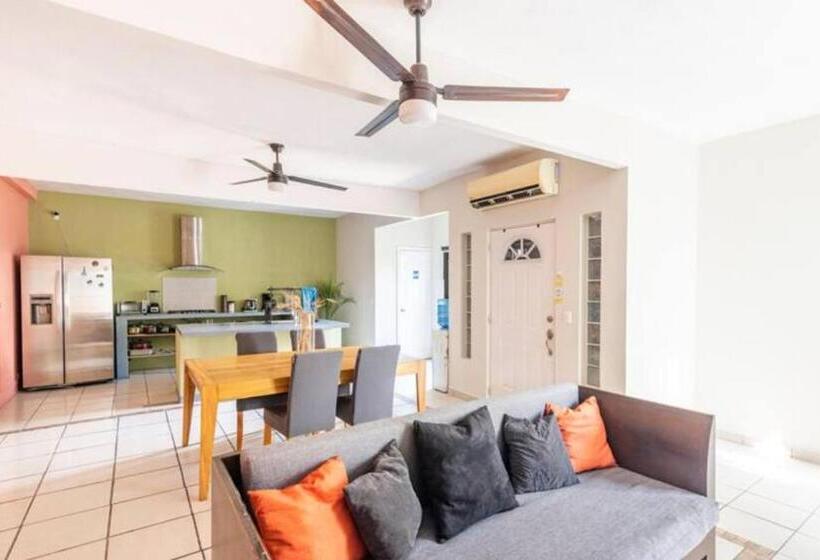 تختخواب و صبحانه Dici Co Living Housing Cabo San Lucas