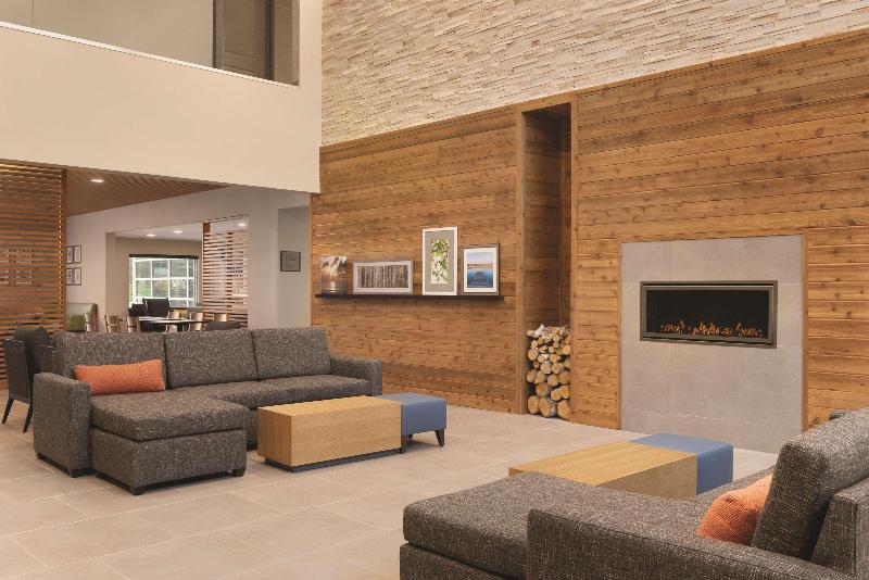 هتل Country Inn & Suites By Radisson, Ft. Atkinson, Wi