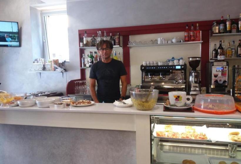 بنسيون Affittacamere Il Borgo