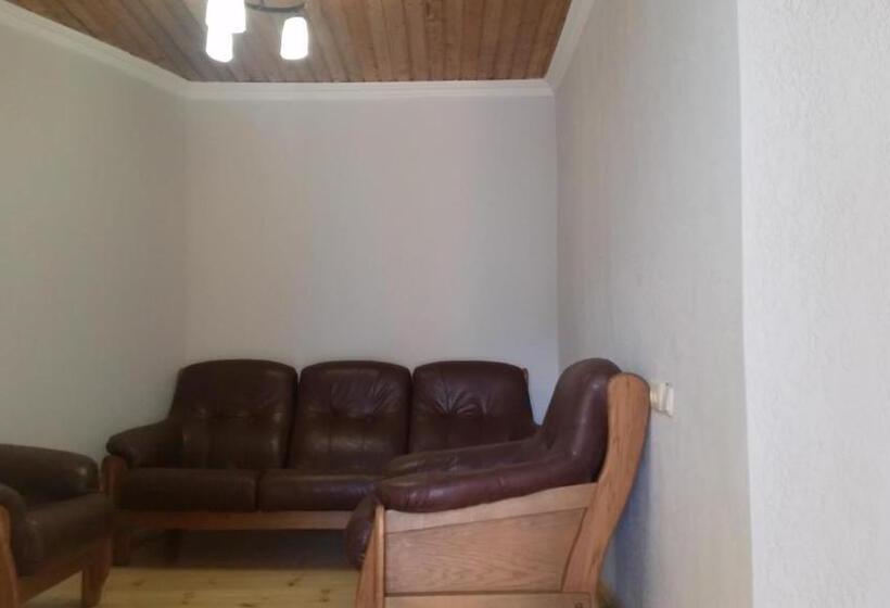 پانسیون Guesthouse Robi