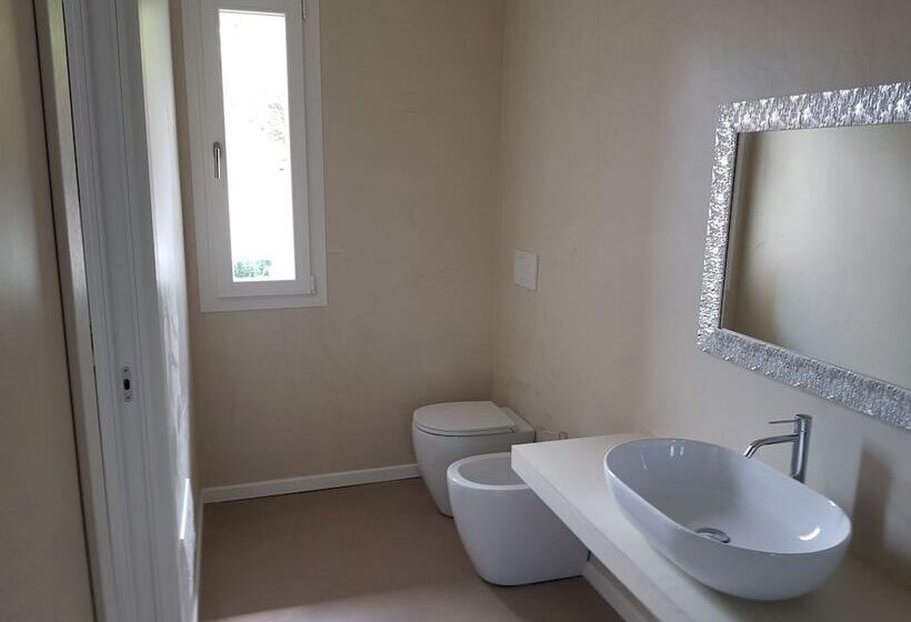 هتل Venus Suites