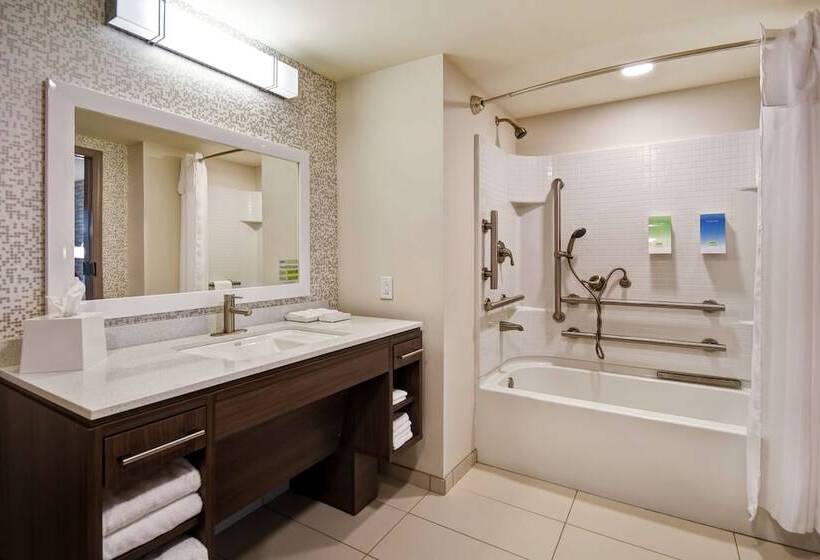 Отель Home2 Suites By Hilton Lagrange