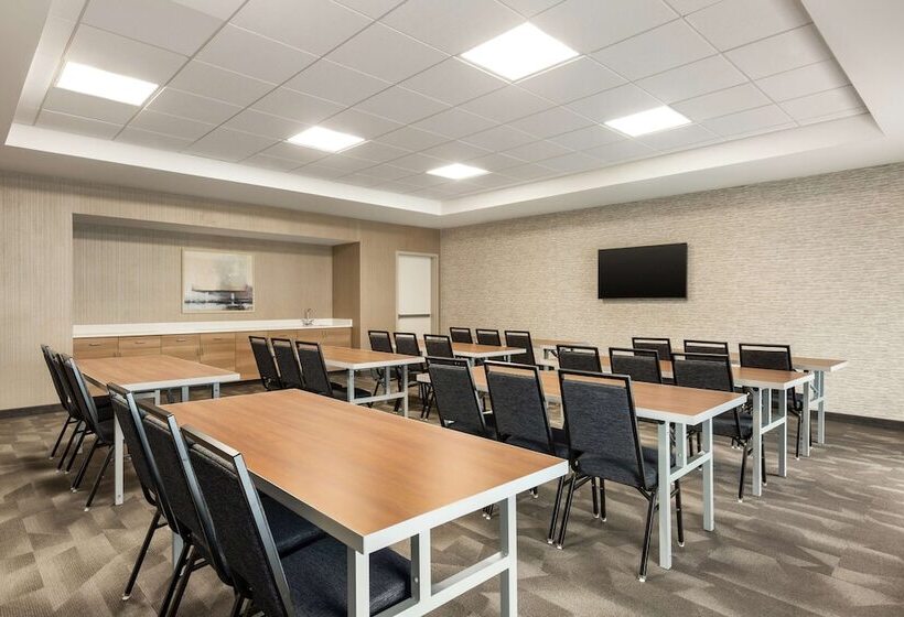 ホテル Home2 Suites By Hilton Statesboro