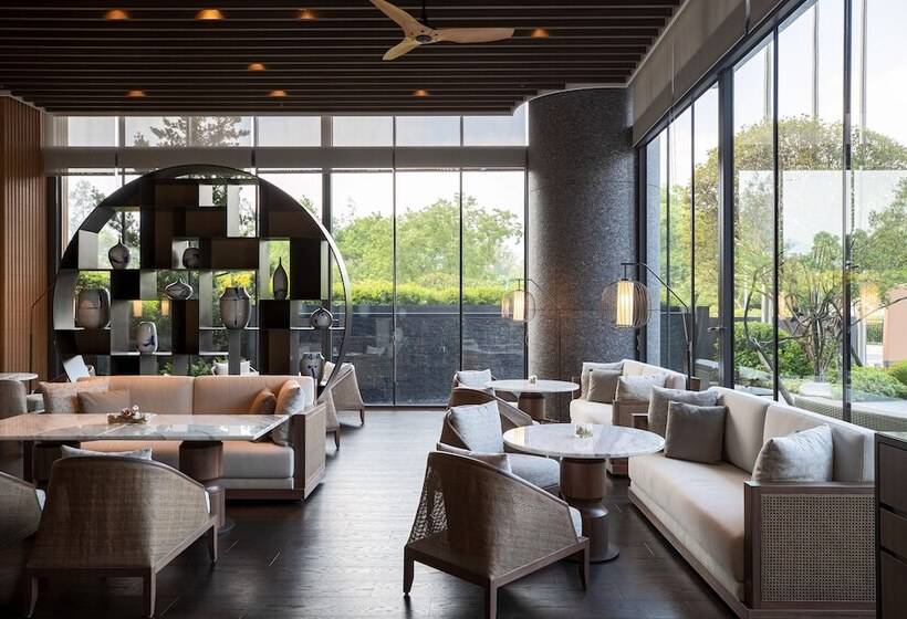 هتل Renaissance Taipei Shihlin