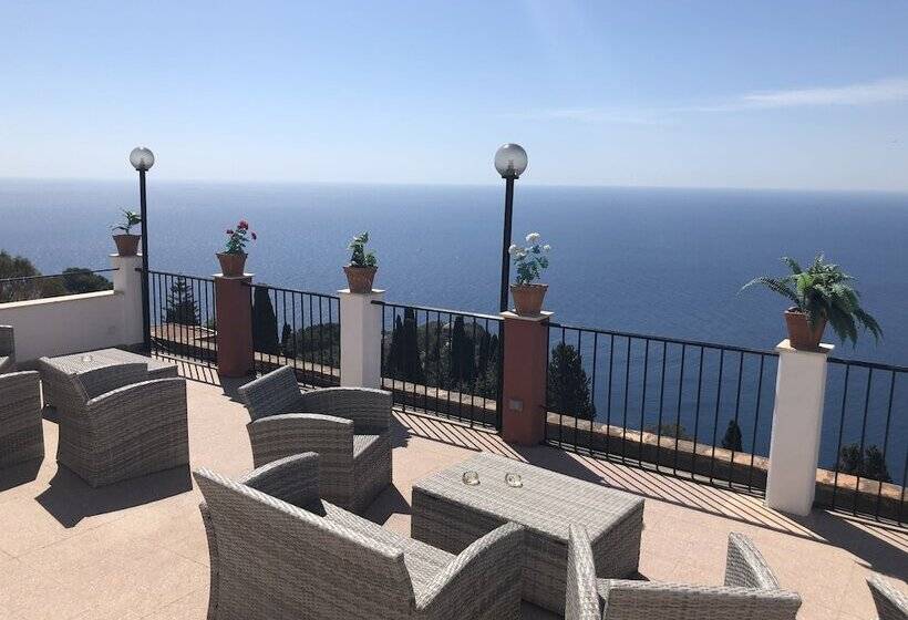 تختخواب و صبحانه Elios Tao