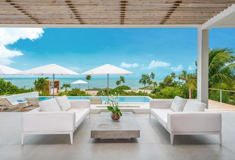 استراحتگاه Beach Enclave