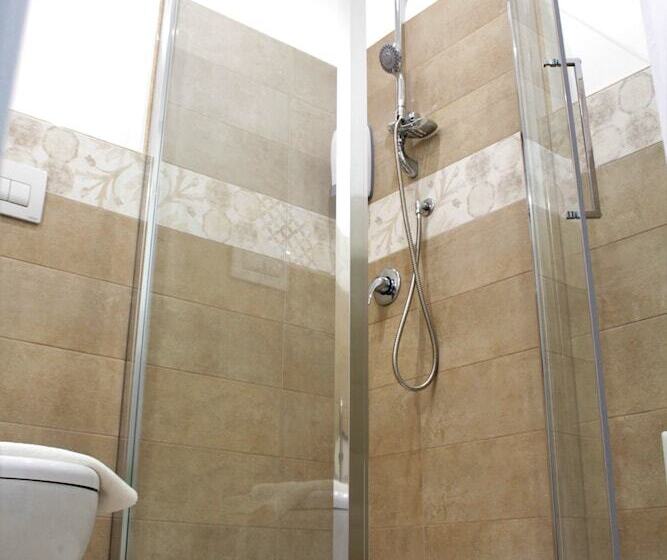 تختخواب و صبحانه A Casa Ventotto