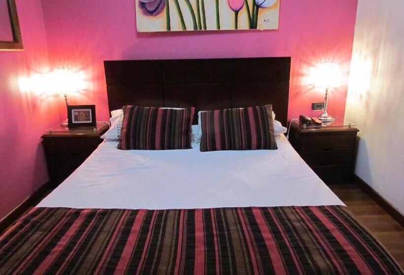 هتل Apartasuite Normandia