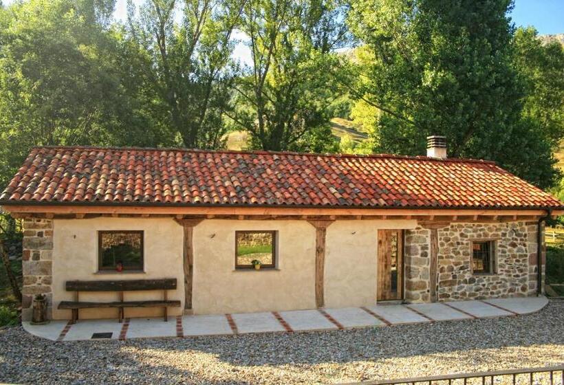 فندق Rural Las Encinas