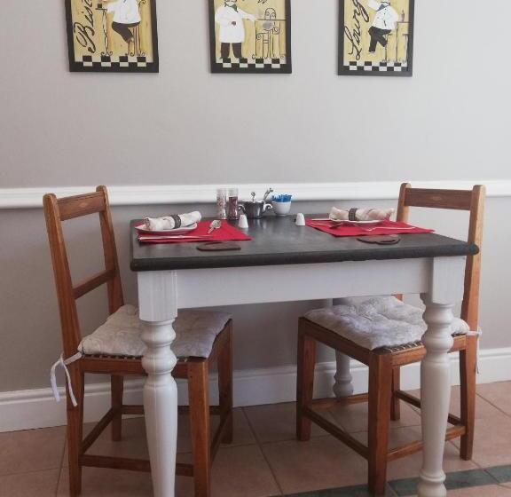 פנסיון Leeuwenhof Guesthouse