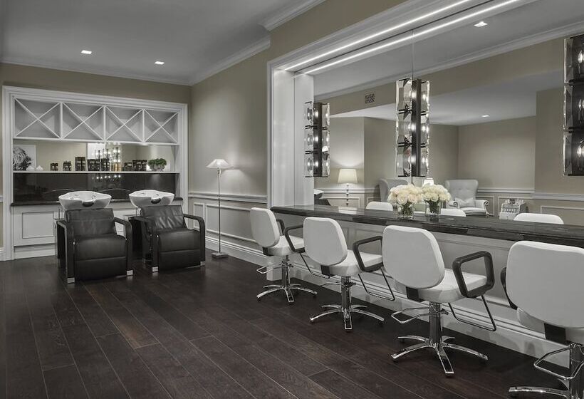 אתר נופש Rosewood Miramar Beach