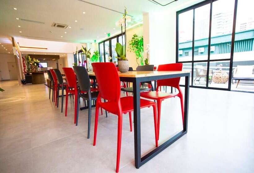 호텔 Moov Curitiba