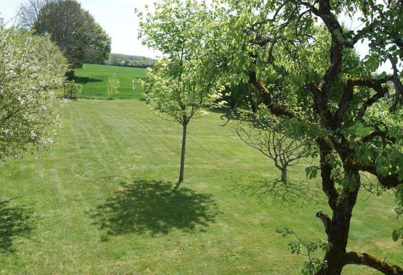 مبيت وإفطار Le Lac Aux Fées