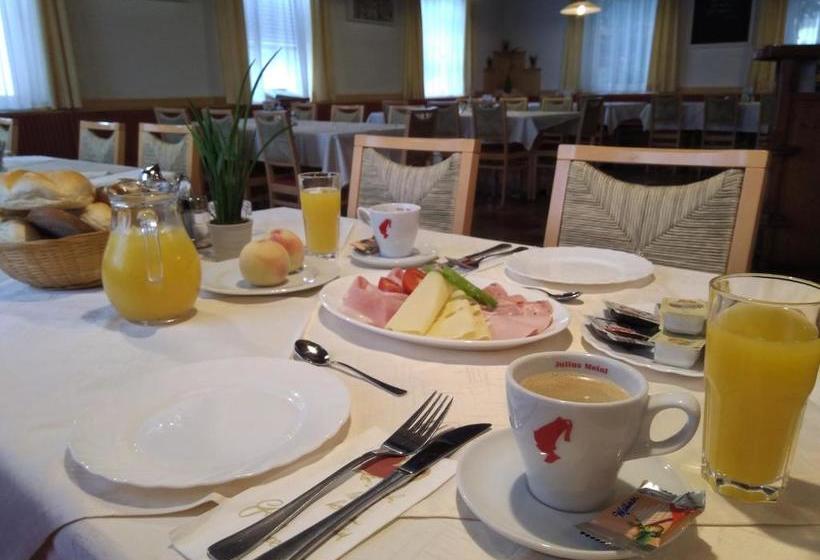 ユースホステル Gasthaus Schachinger