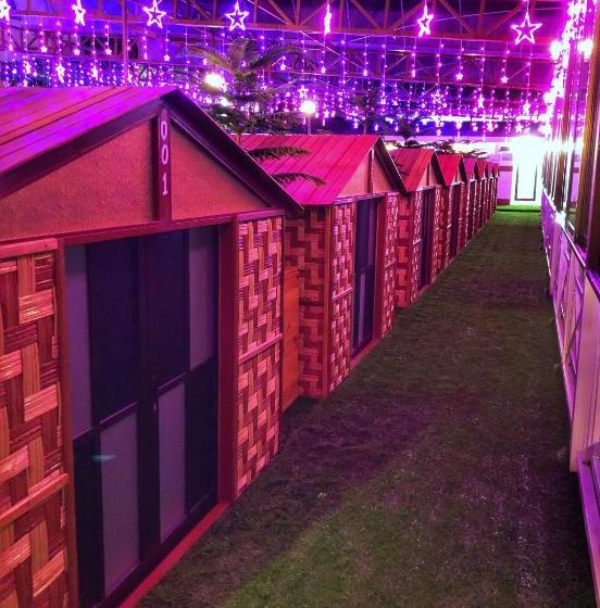 هتل کپسول Kea Garden Mini Chalet   Hostel