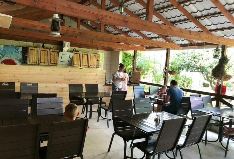 پانسیون Guest House Atlant