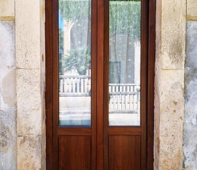 민박 Le Strazzigne