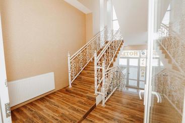 هتل Sresidence