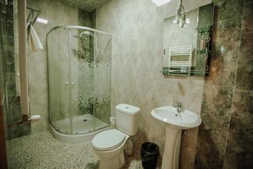 هتل Sresidence