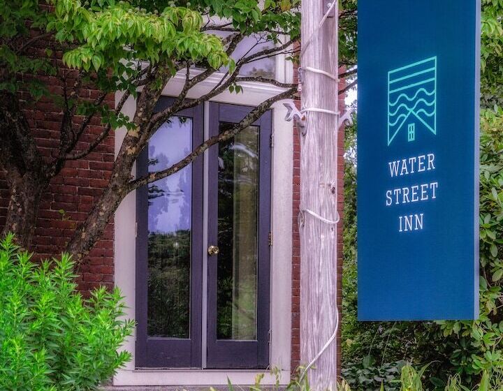 הוסטל The Water Street Inn
