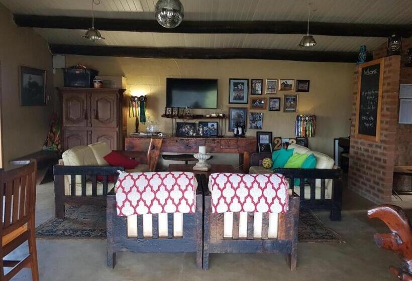 Отель The Little Club Getaway At The Hay Barn