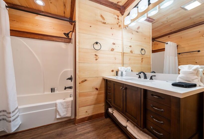 هاستل Best Court