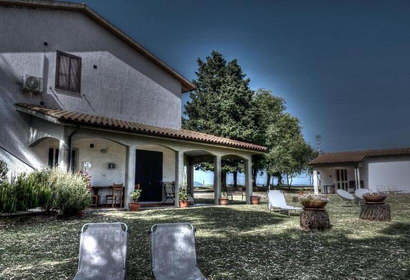 فندق Agriturismo Uliveto Gretacci