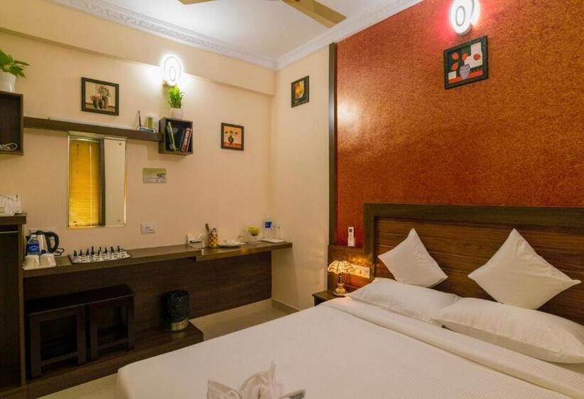 Отель Blue Bell Cochin Airport