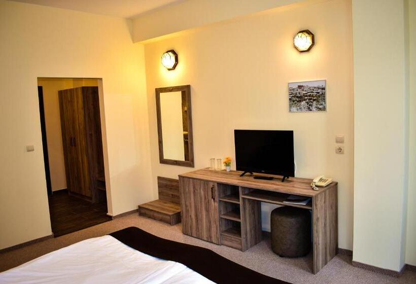 استراحتگاه Complex Bolyarsko Selo & Spa