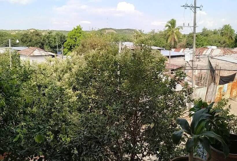 هتل Merkezi Saray