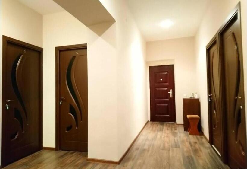 تختخواب و صبحانه Aparthotel In Alaverdi