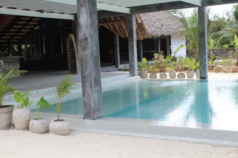 אתר נופש Fun Beach