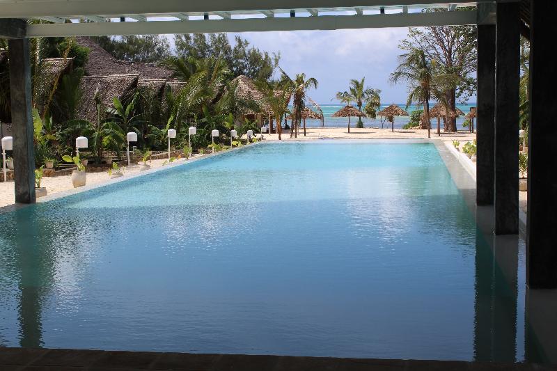 אתר נופש Fun Beach