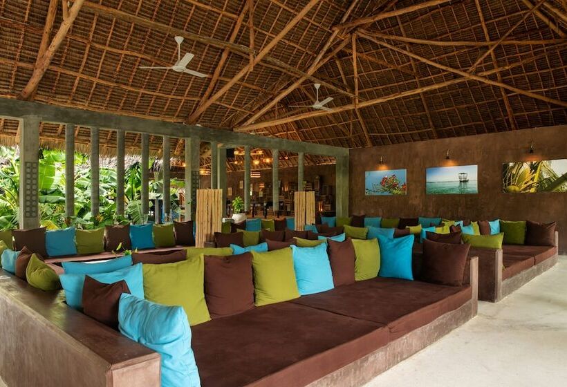 אתר נופש Fun Beach