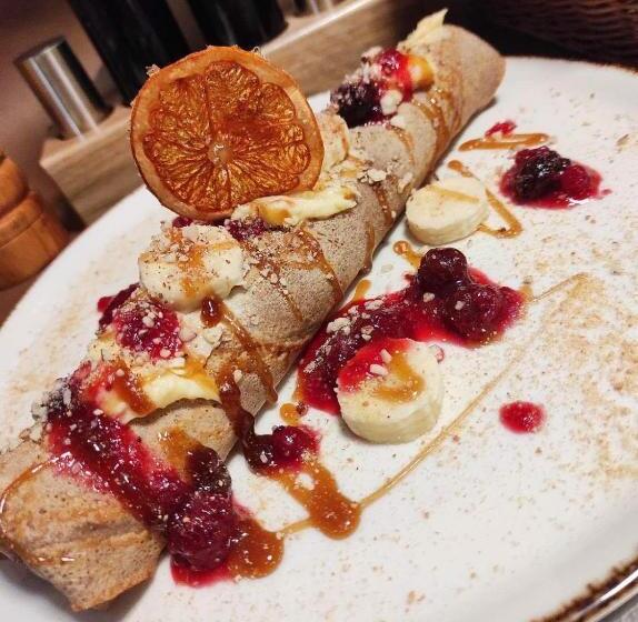 پانسیون Restaurant & Apartments & Rooms Avenia