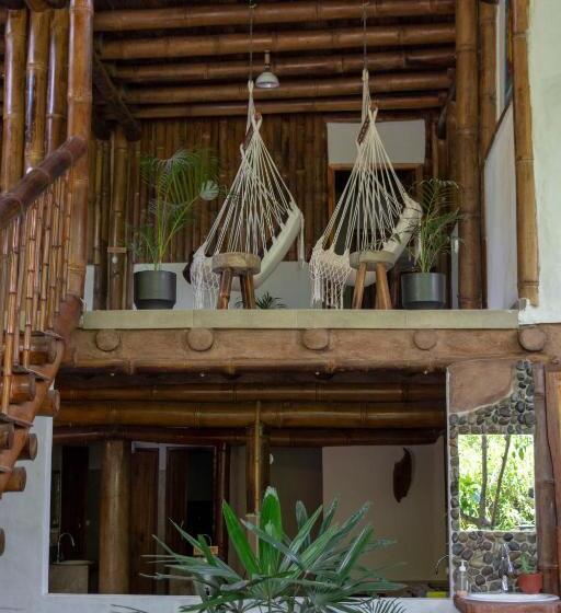 پانسیون Cinnamon House