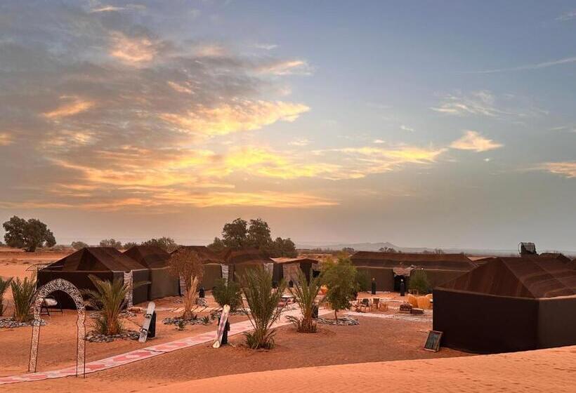 تختخواب و صبحانه Sahara Wellness Camp