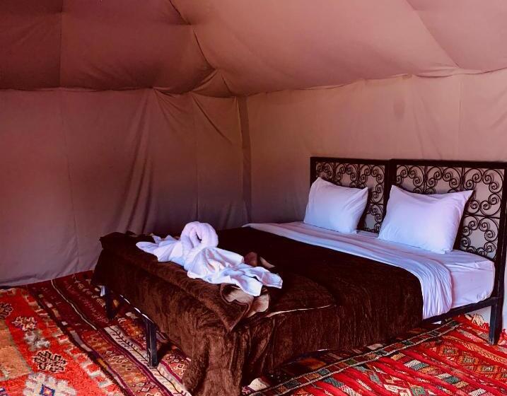 تختخواب و صبحانه Sahara Wellness Camp