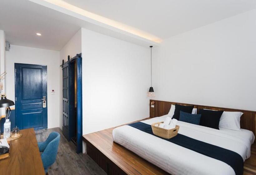 Spinomad Hostel