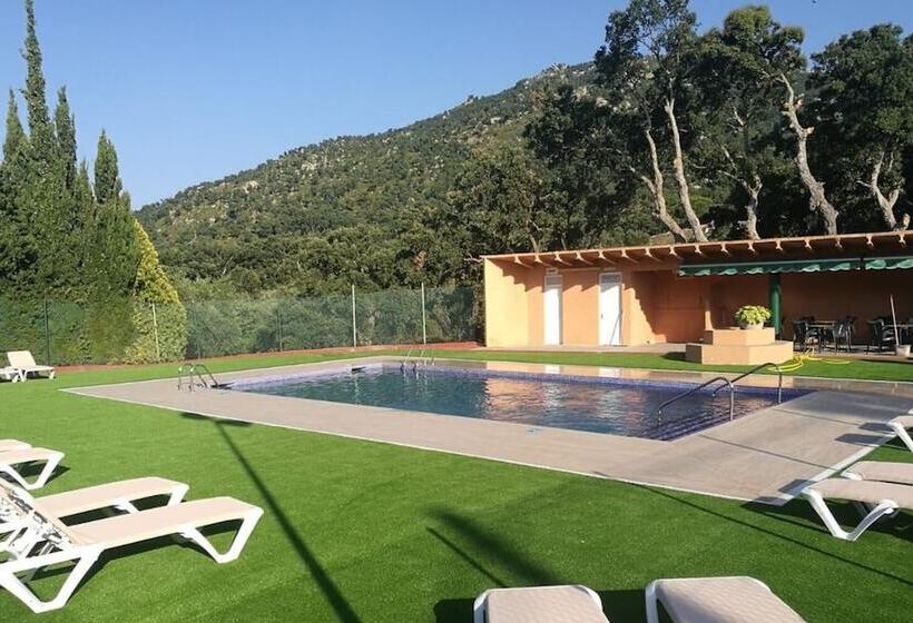 پانسیون Hostal Rural Can Pau