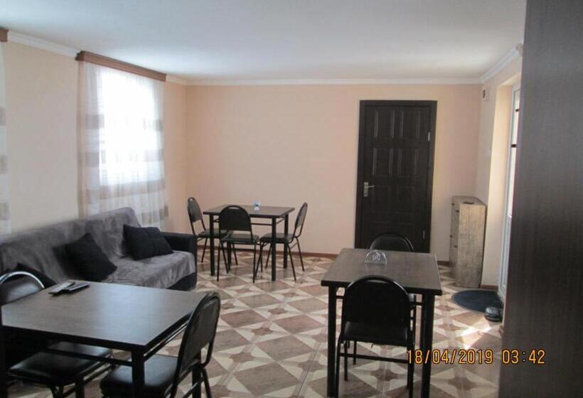 پانسیون Guesthouse Elli & Cottages