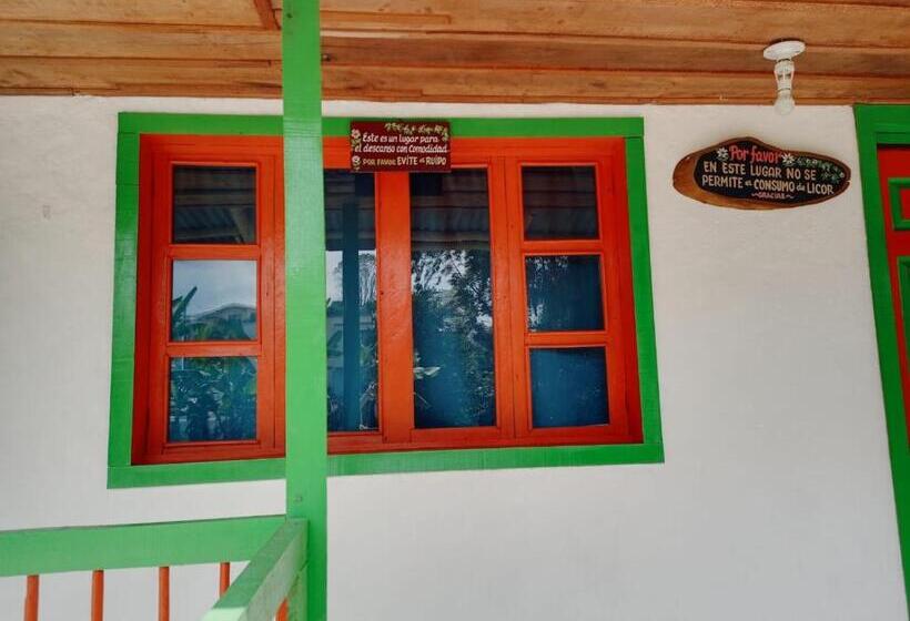 پانسیون Hostal Bamboo