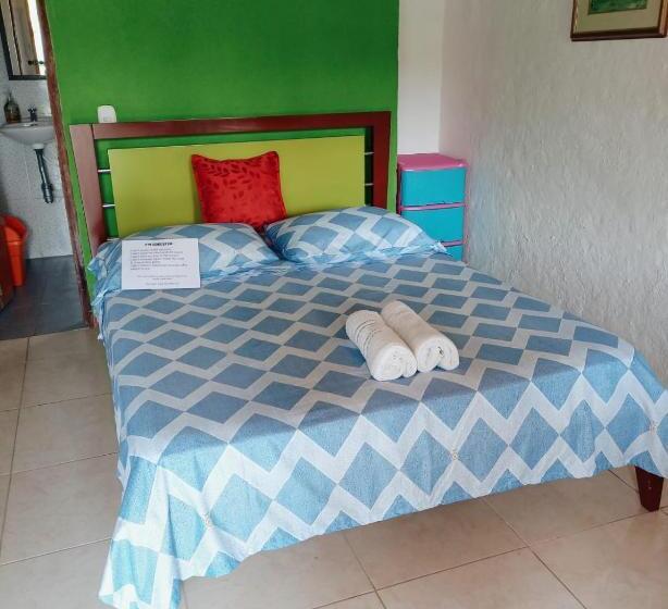 پانسیون Hostal Bamboo