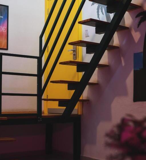 تختخواب و صبحانه Limon Inn Hotel, Taşucu