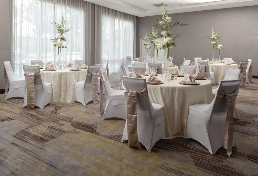 בית מלון כפרי Courtyard By Marriott Deland Historic Downtown