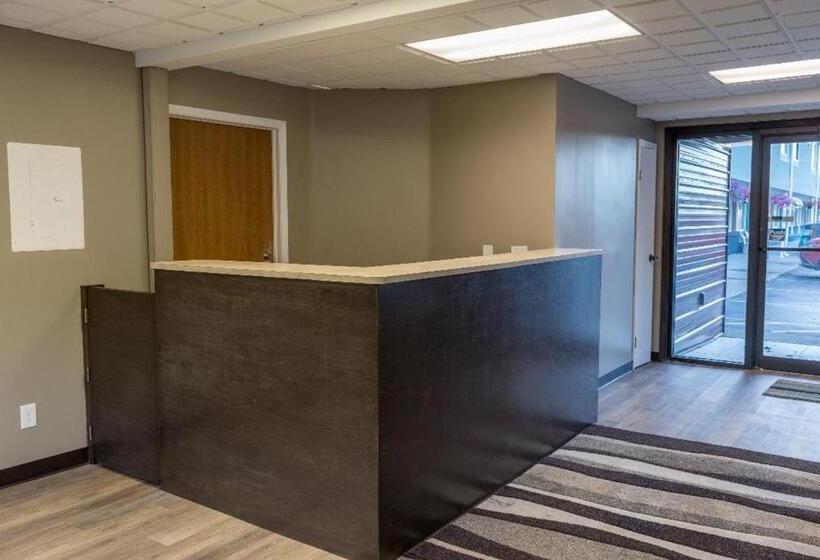 فندق على الطريق Relax Inn   Batavia