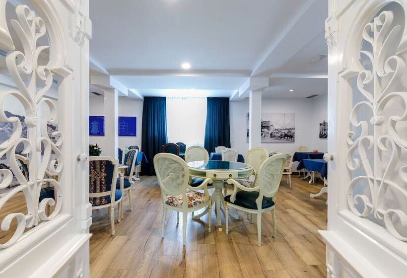 پانسیون Suite Home Pinares