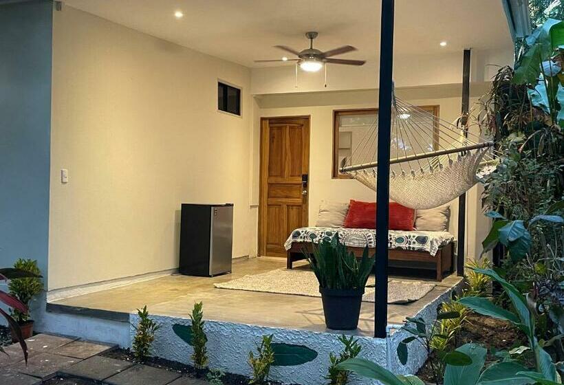 ホテル Casa Cecilia Beach Front