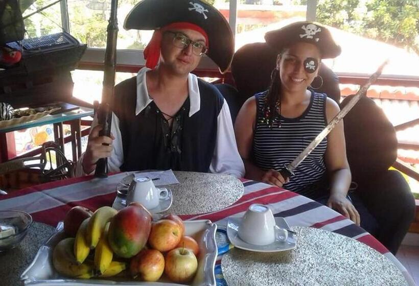 هاستل Posada Nativa Licy