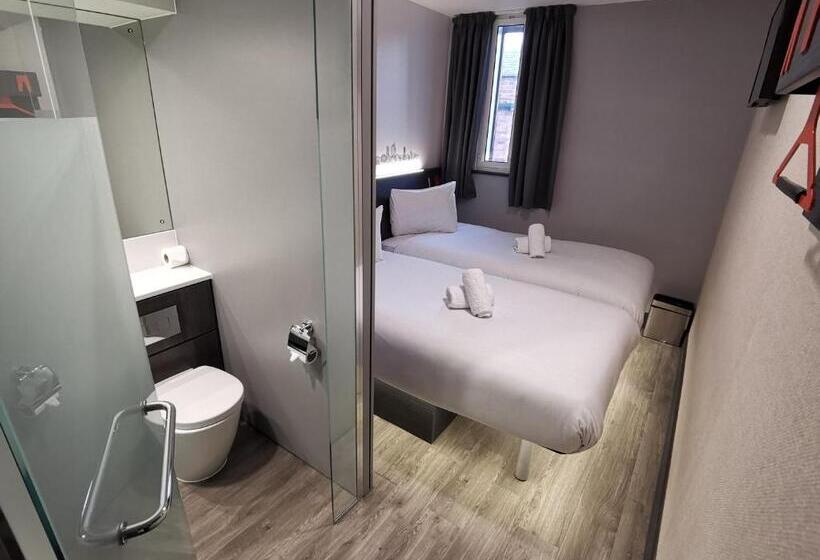 Easyhotel Leeds